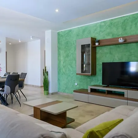 Holiday home Santa Domenica Nedescina