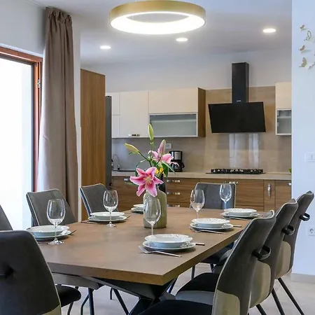 Santa Domenica Holiday home *