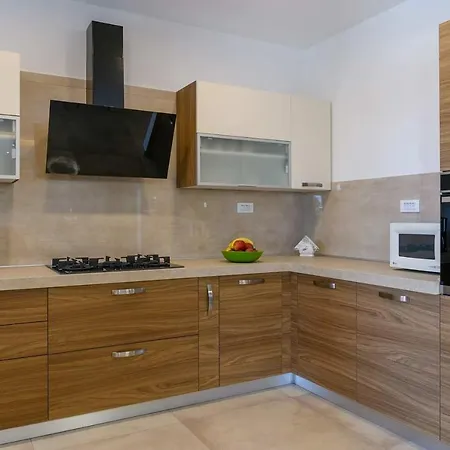Santa Domenica Holiday home